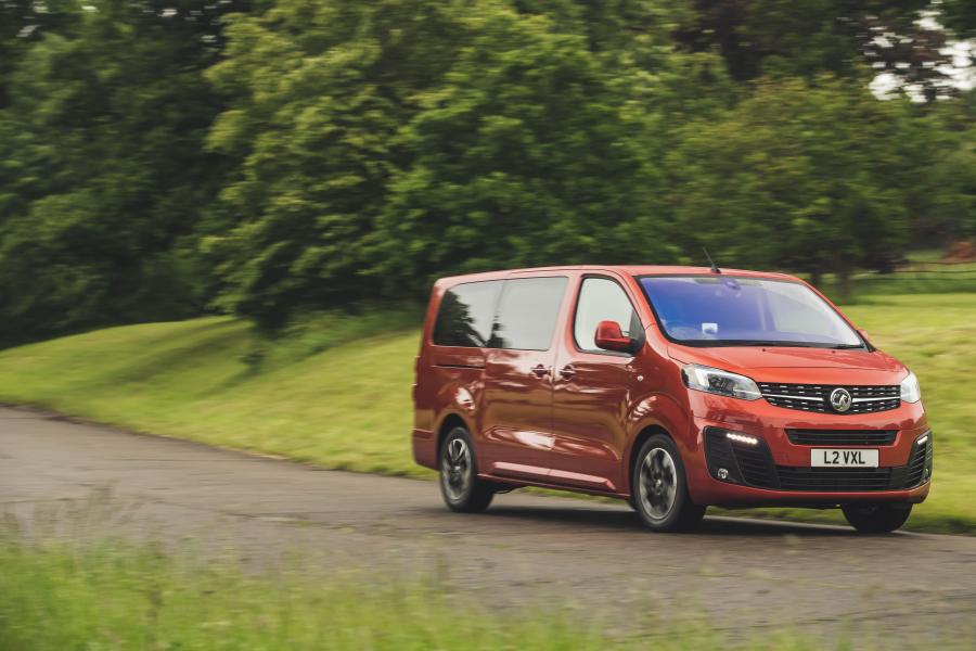  Vauxhall Vivaro Life 2019 года  (фото 6 из 28)